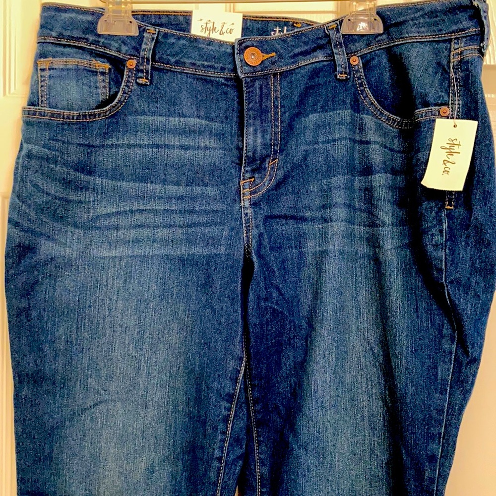 Never worn Style & Co. jeans